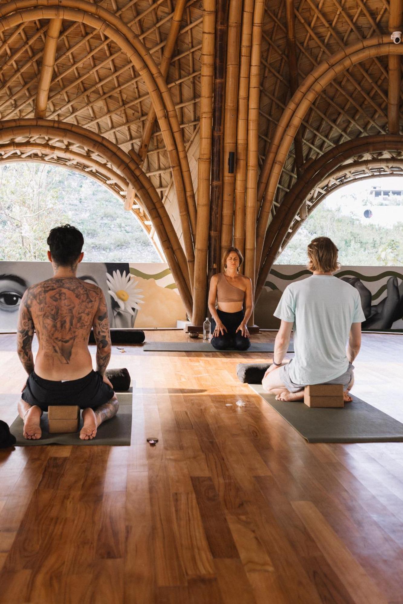 Hotel Mantra Wellness Center Uluwatu Exterior foto